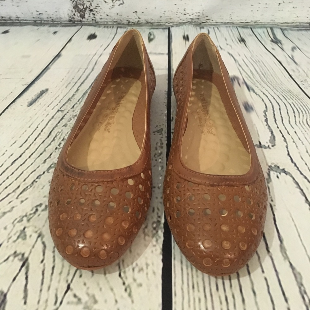 NEW Walking Cradles Beck Luggage Leather Flats